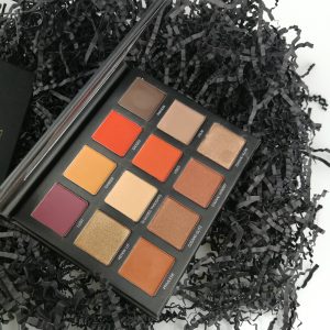 MATTE SHIMMER EYESHAHOW
