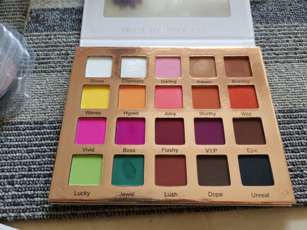 matte eyeshadow palette