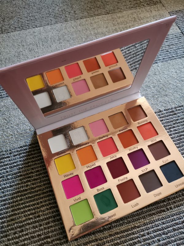 matte eyeshadow palette